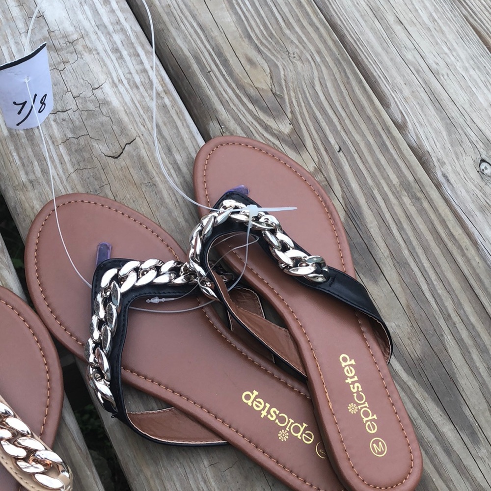 Sandals - Picture 3 of 3